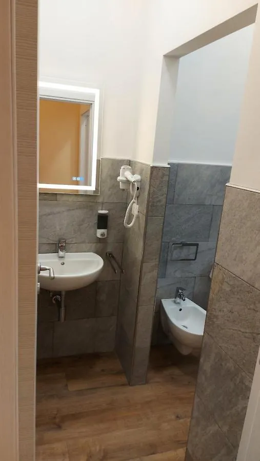 Glam Resort Luxury Lorenzo La Spezia 2*,